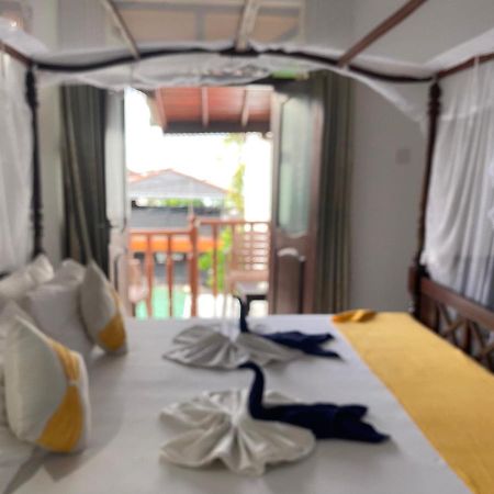 אונה ואטונה Flamingo Guest House מראה חיצוני תמונה