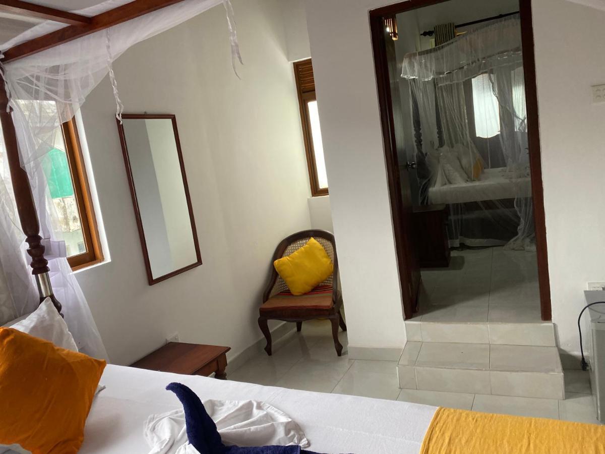 אונה ואטונה Flamingo Guest House מראה חיצוני תמונה