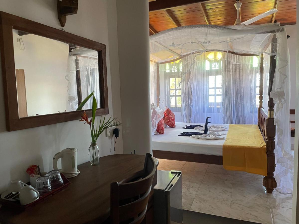 אונה ואטונה Flamingo Guest House מראה חיצוני תמונה