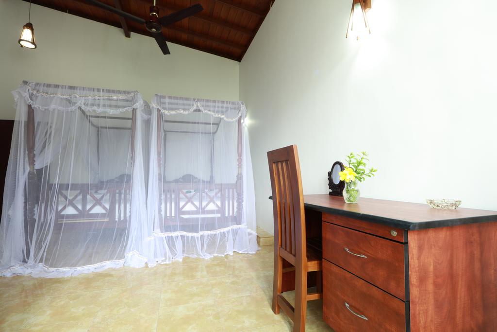 אונה ואטונה Flamingo Guest House מראה חיצוני תמונה