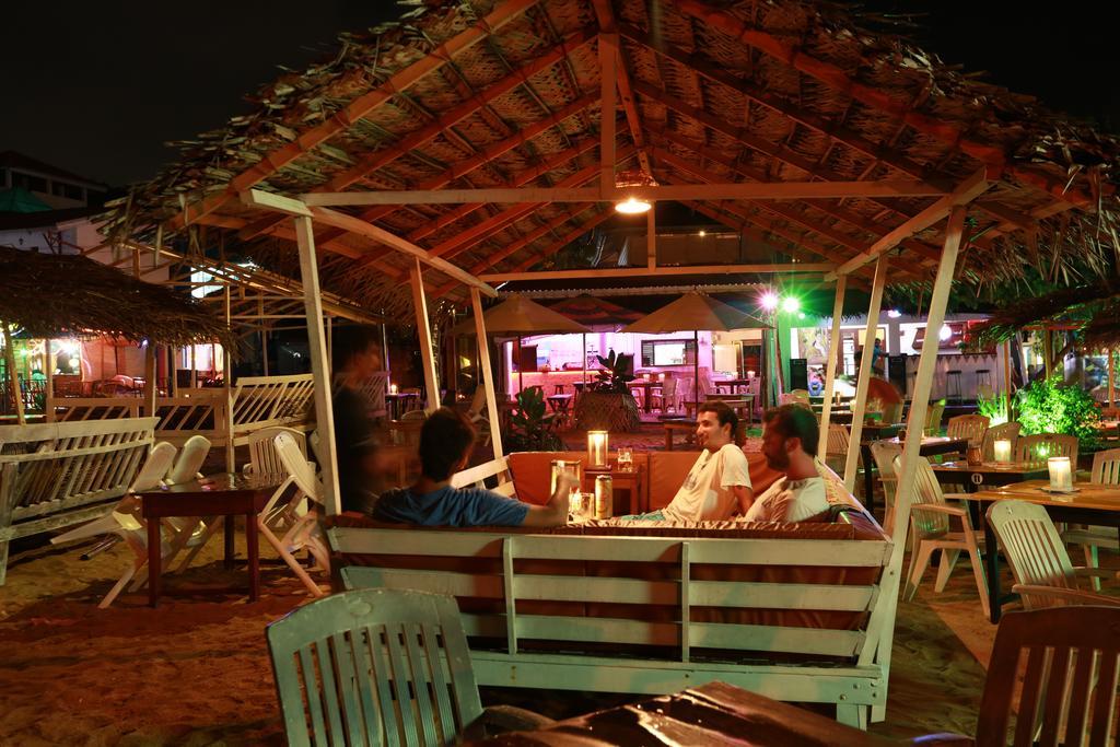 אונה ואטונה Flamingo Guest House מראה חיצוני תמונה