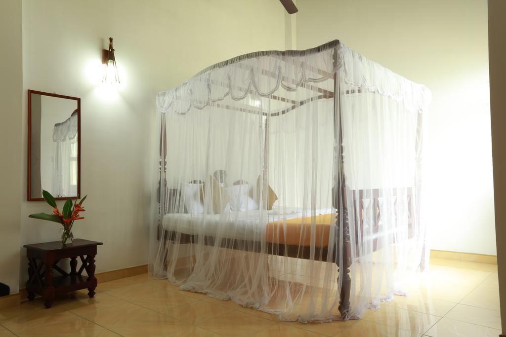 אונה ואטונה Flamingo Guest House מראה חיצוני תמונה