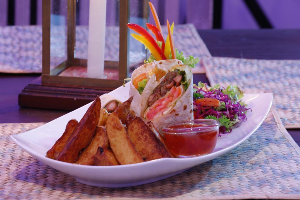 אונה ואטונה Flamingo Guest House מראה חיצוני תמונה
