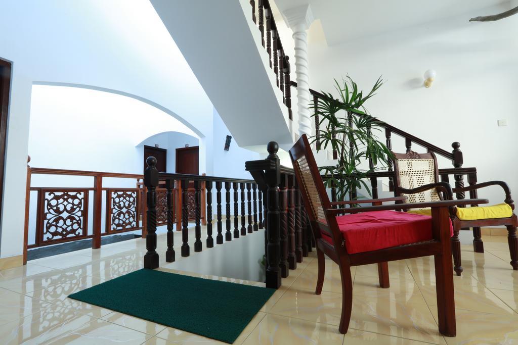 אונה ואטונה Flamingo Guest House מראה חיצוני תמונה