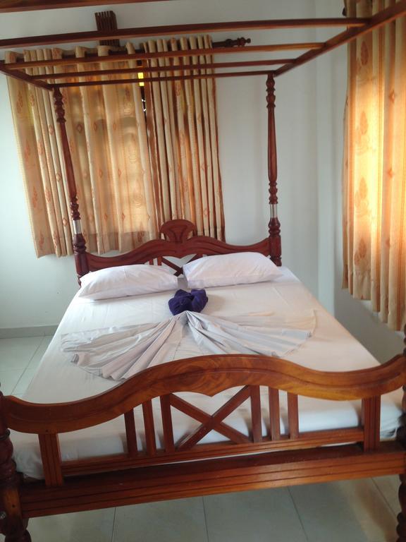 אונה ואטונה Flamingo Guest House מראה חיצוני תמונה