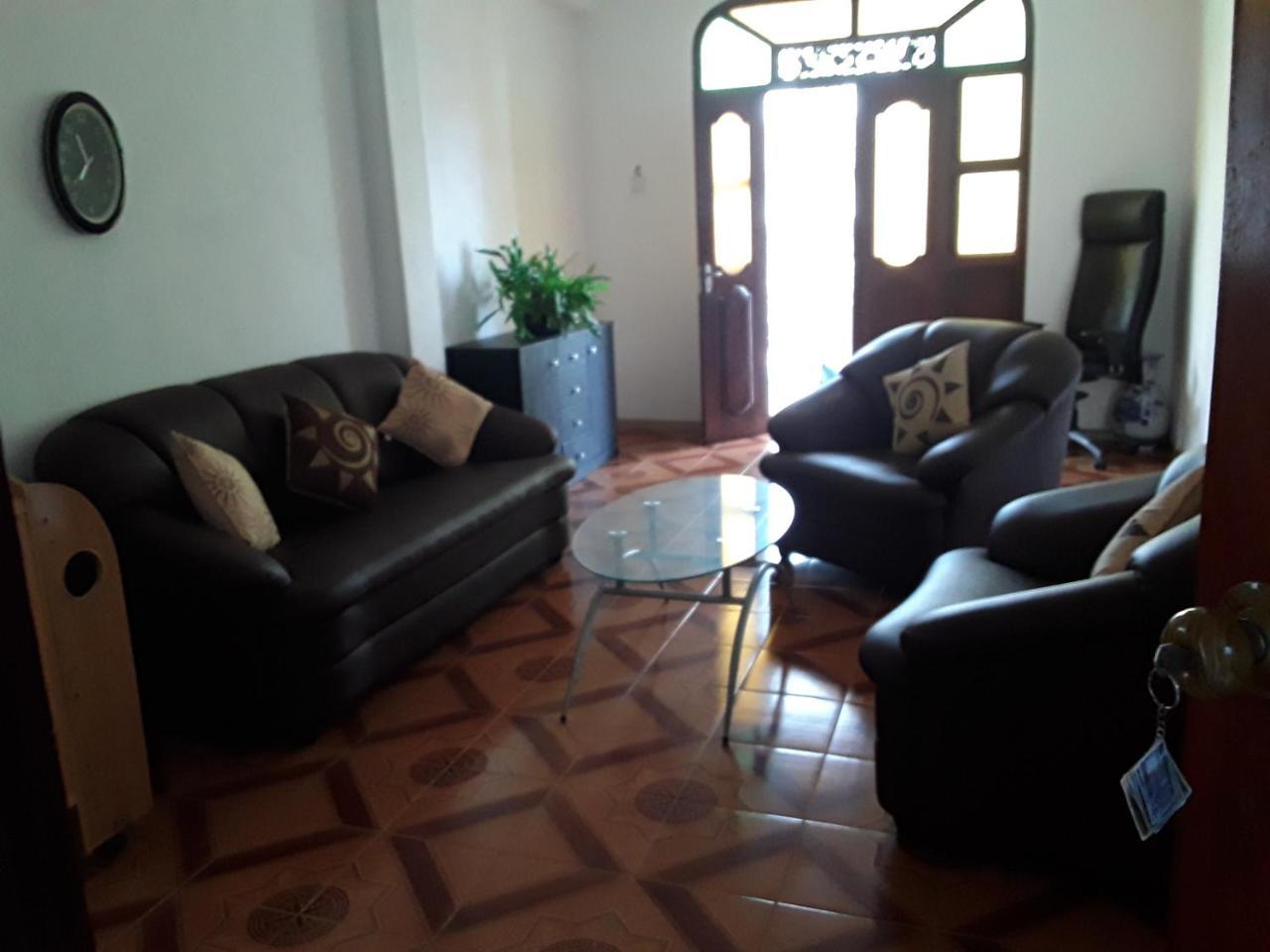 אונה ואטונה Flamingo Guest House מראה חיצוני תמונה
